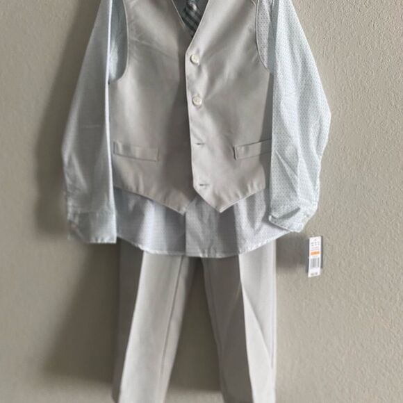 Van Heusen NEW Light Gray Boys Vest Suit Set 4-piece size 7 Special Occasion - Picture 2 of 6